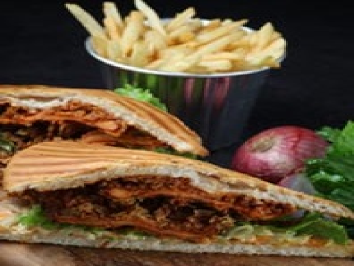 CRISPY CHICKEN SUB ROLL- Served with Fries, Coleslaw and Ketch up