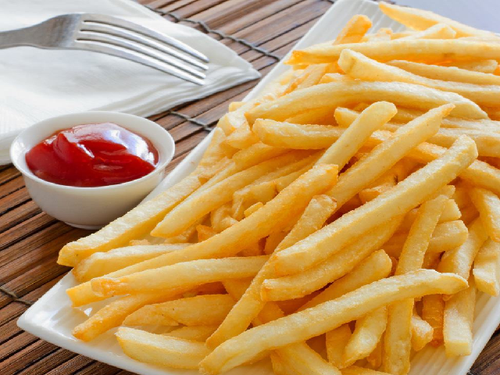 FRENCH FRIES - Served with ketch up and dip